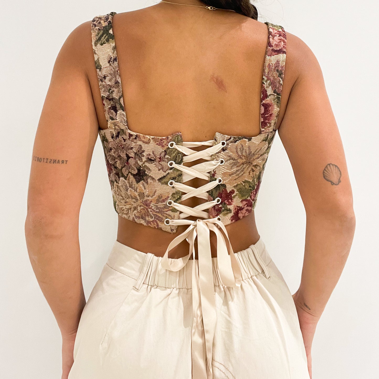 CARNATION CORSET