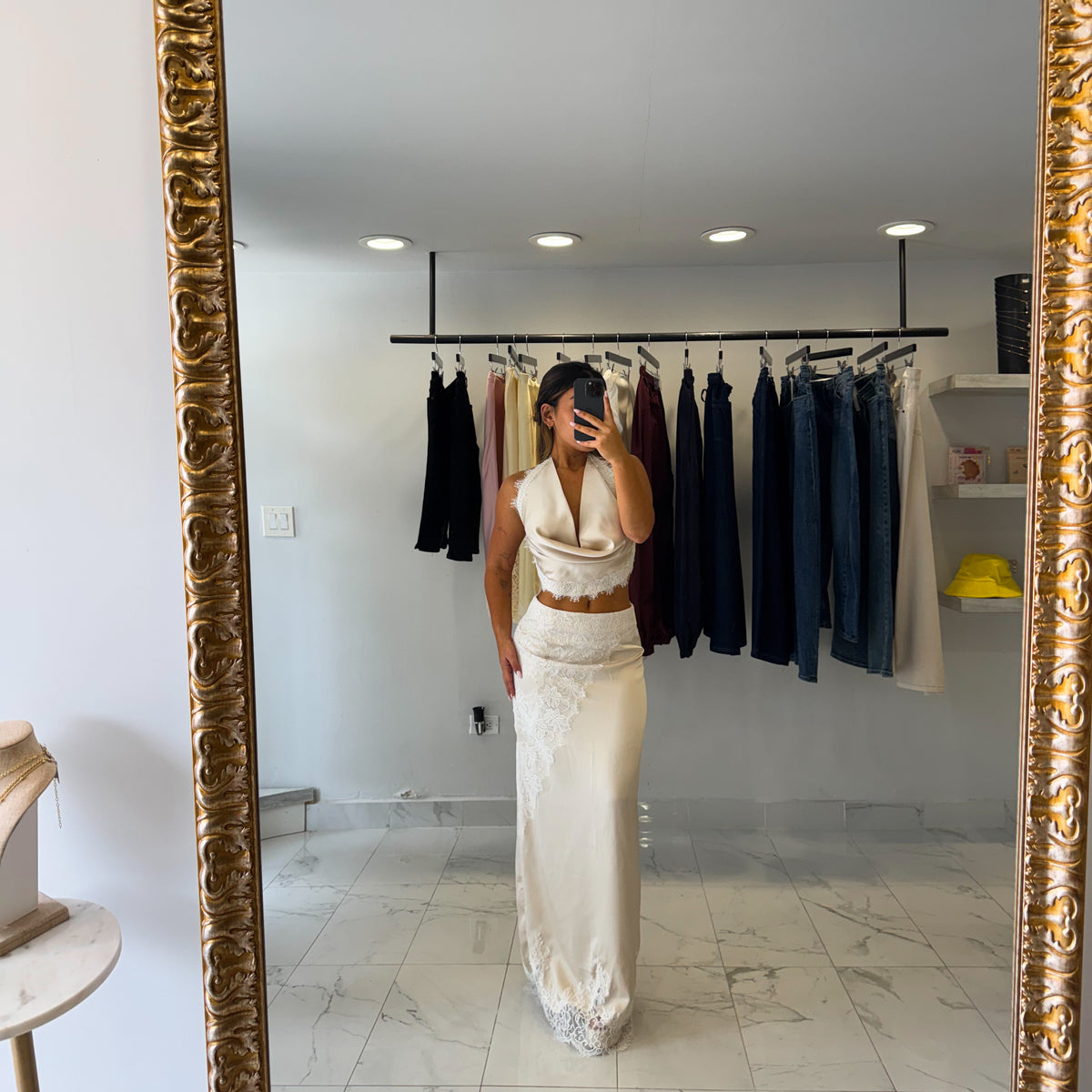 ELARA SILK SET