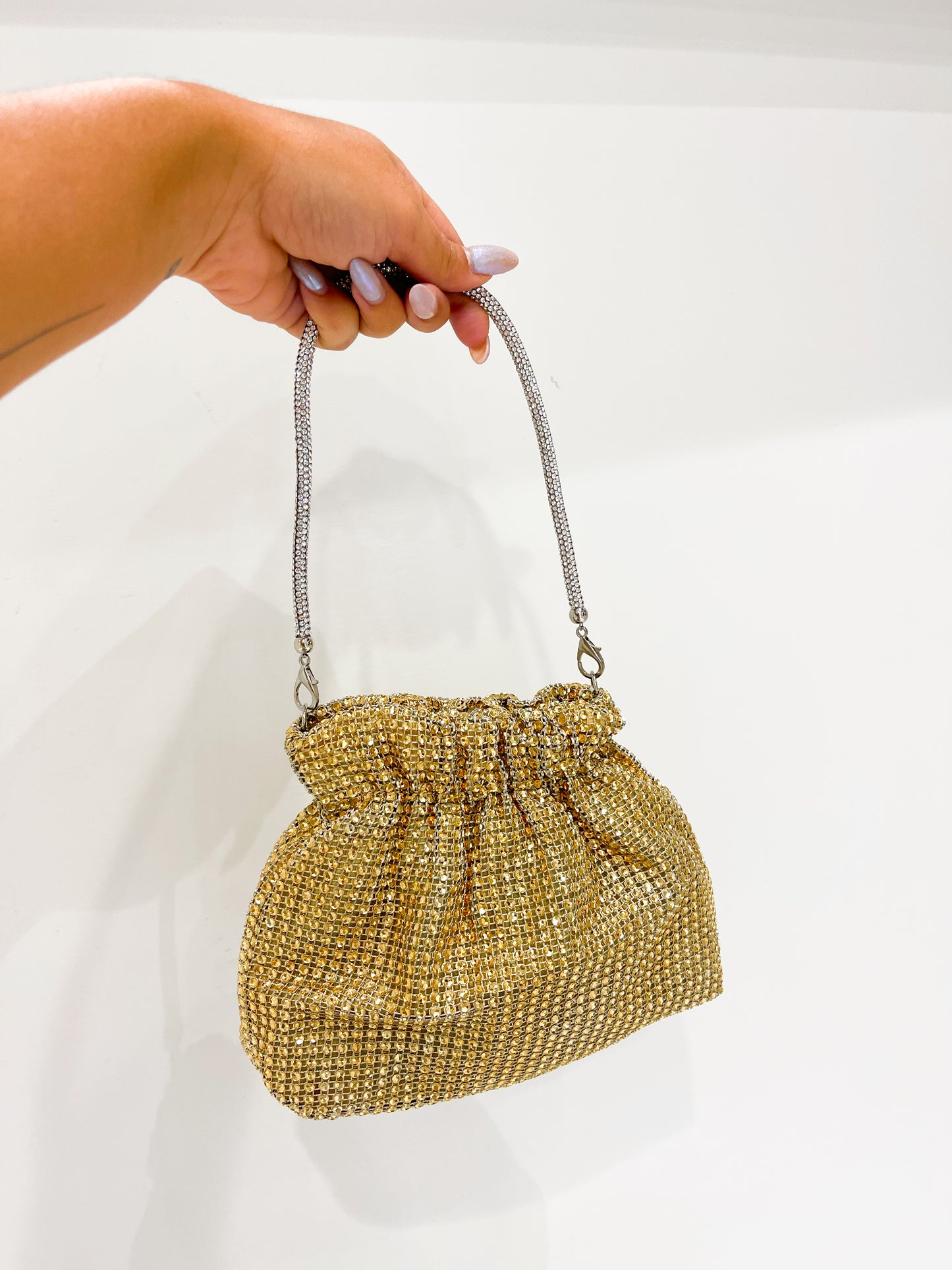 STUDDED CLUTCH