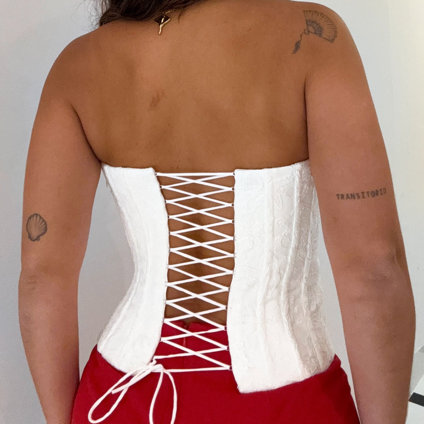 EBONY LACE CORSET