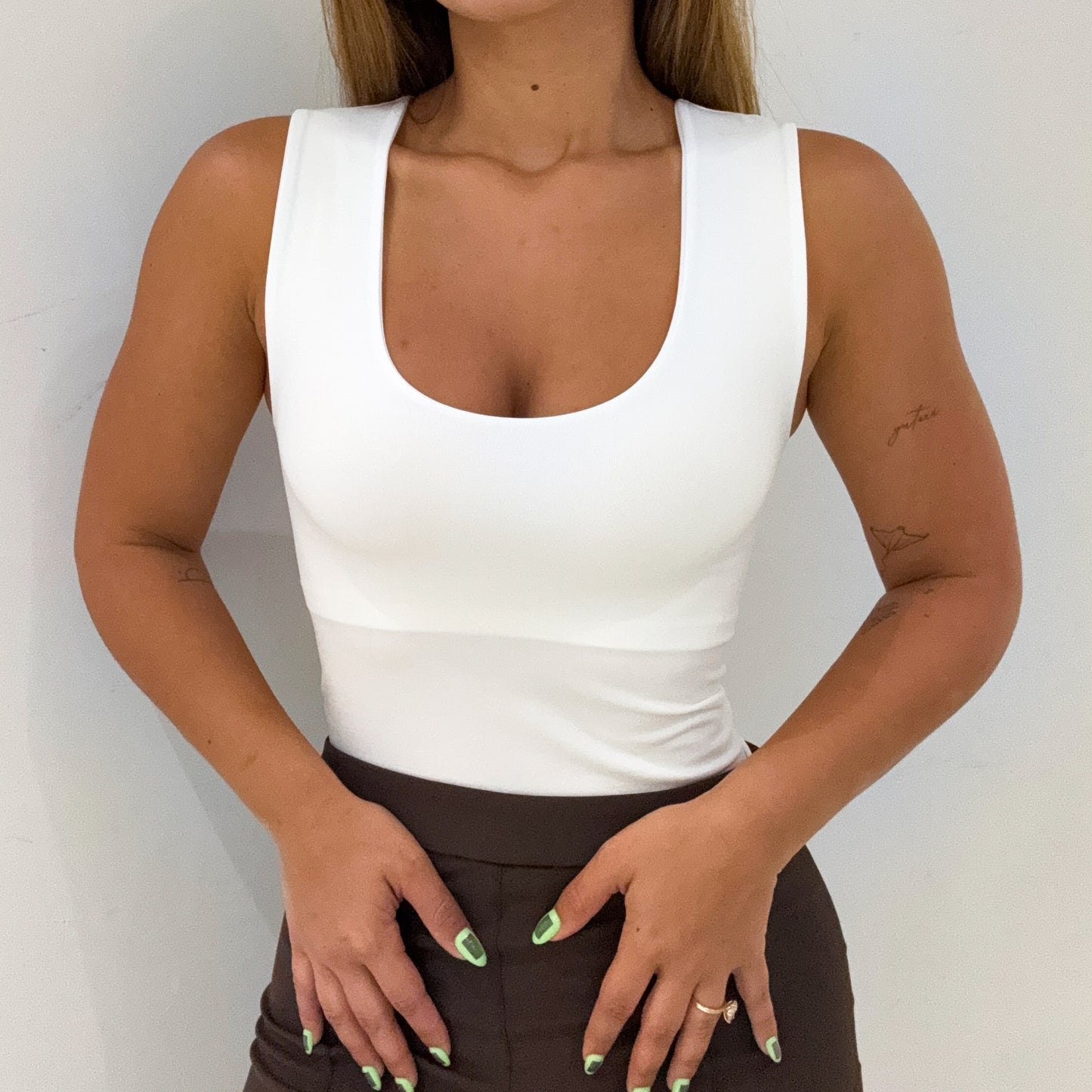 U WIDE BASIC TOP
