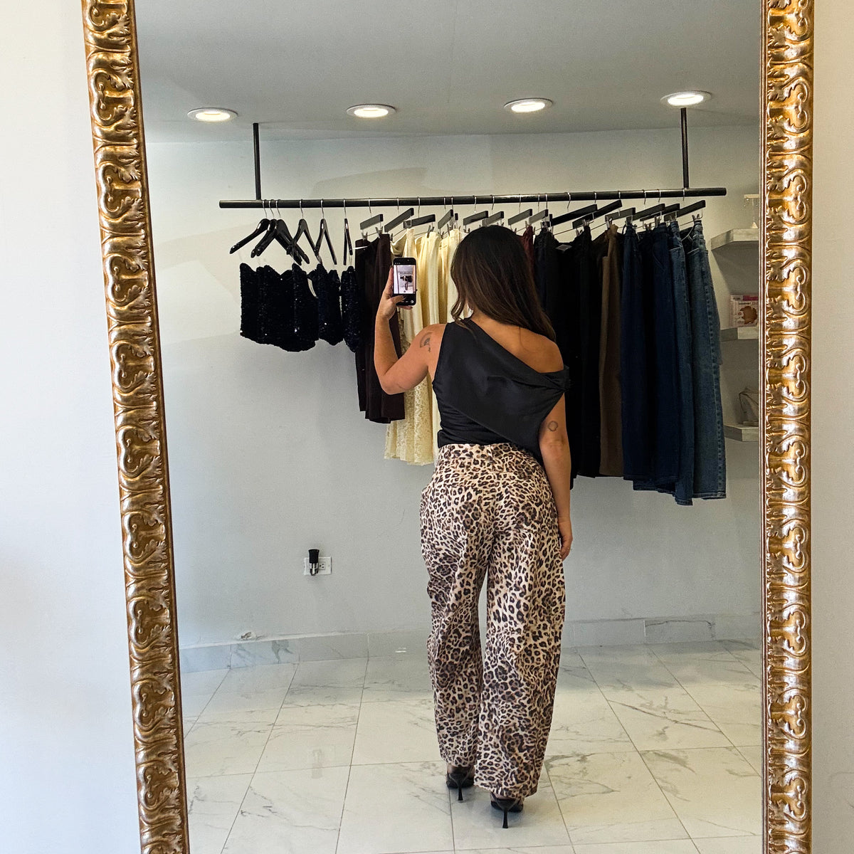BARREL LEOPARD JEAN