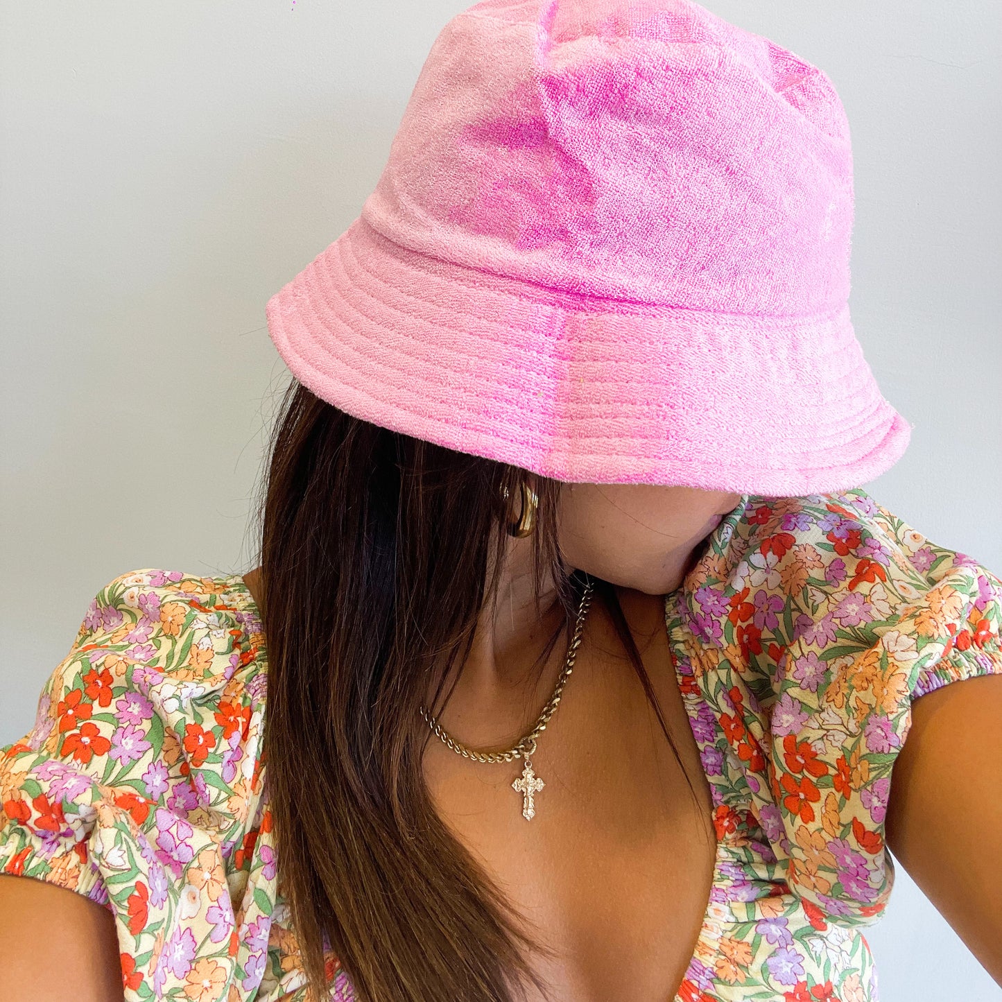 BUCKET HAT