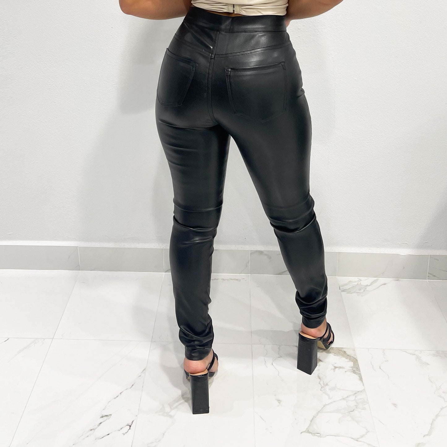BLACK SKINNY JEAN