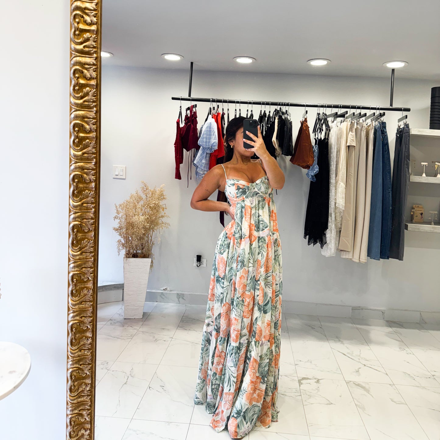 TROPICAL FLORAL MAXI DRESS