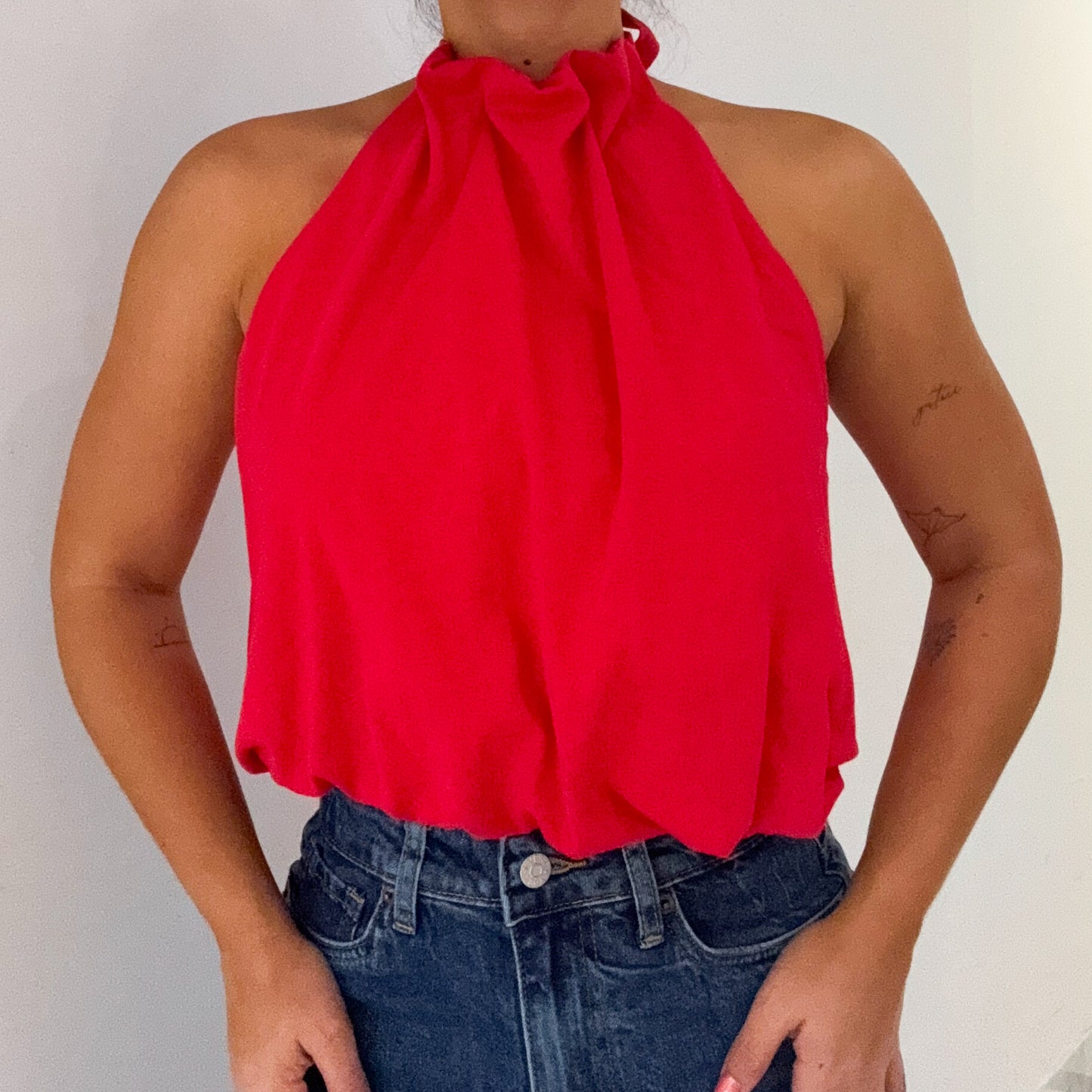 FIRA HALTER TOP