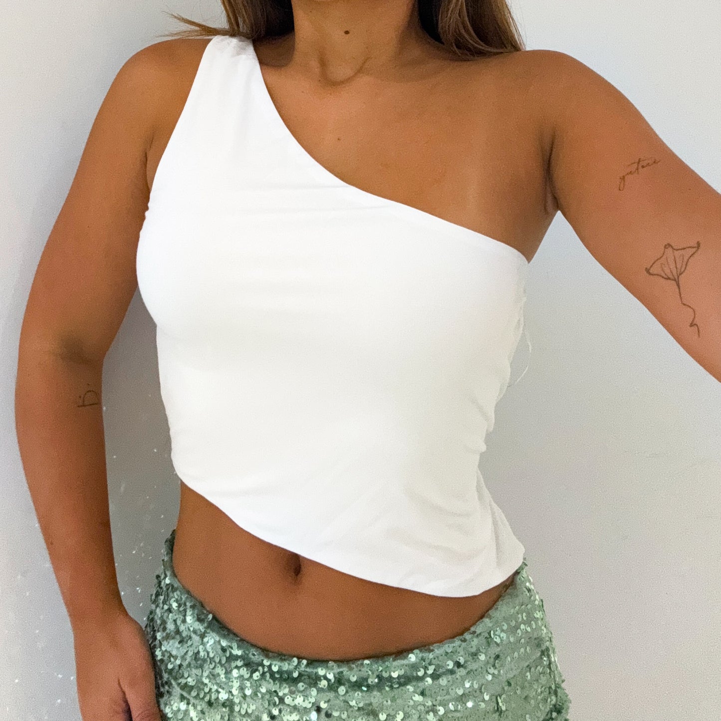 JIJI ONE TOP