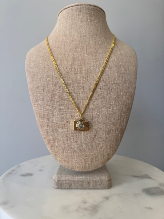 CAMERA NECKLACE
