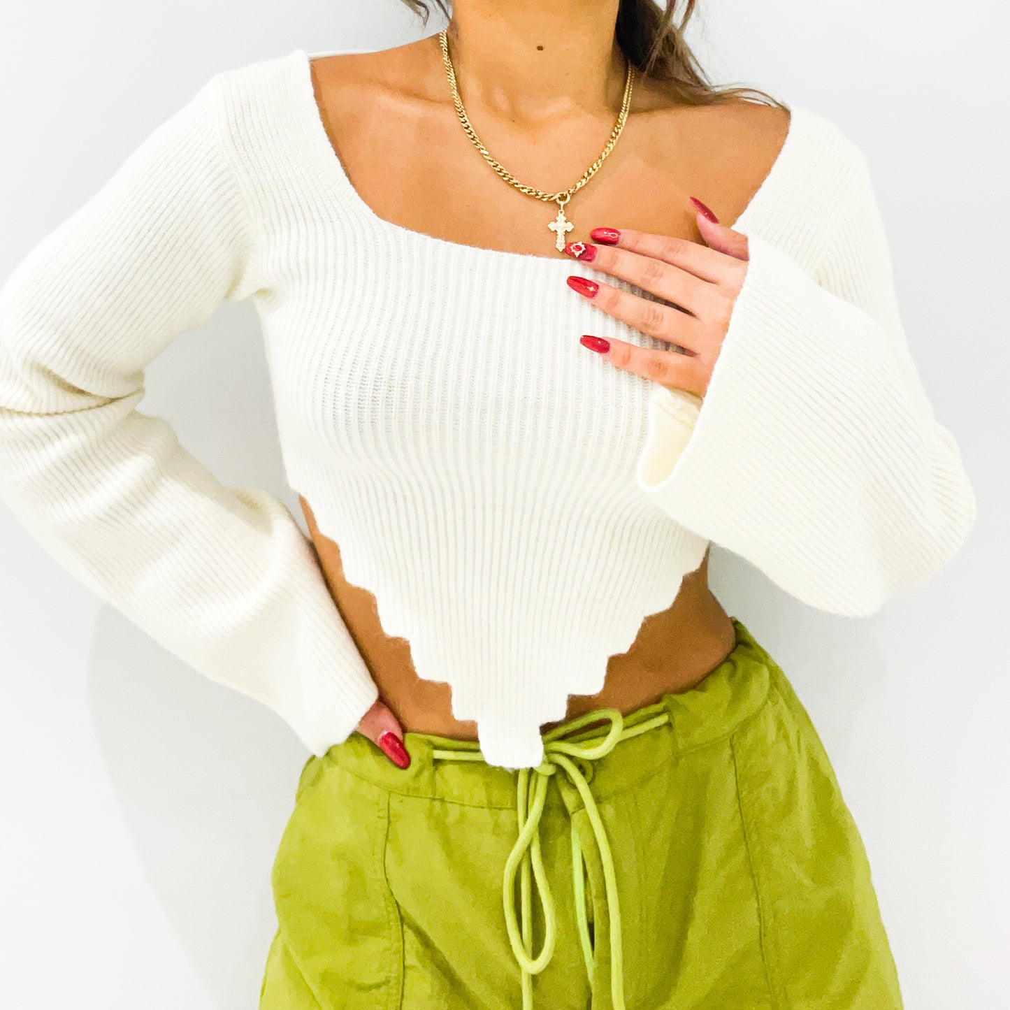 SWEATER KNOT TOP